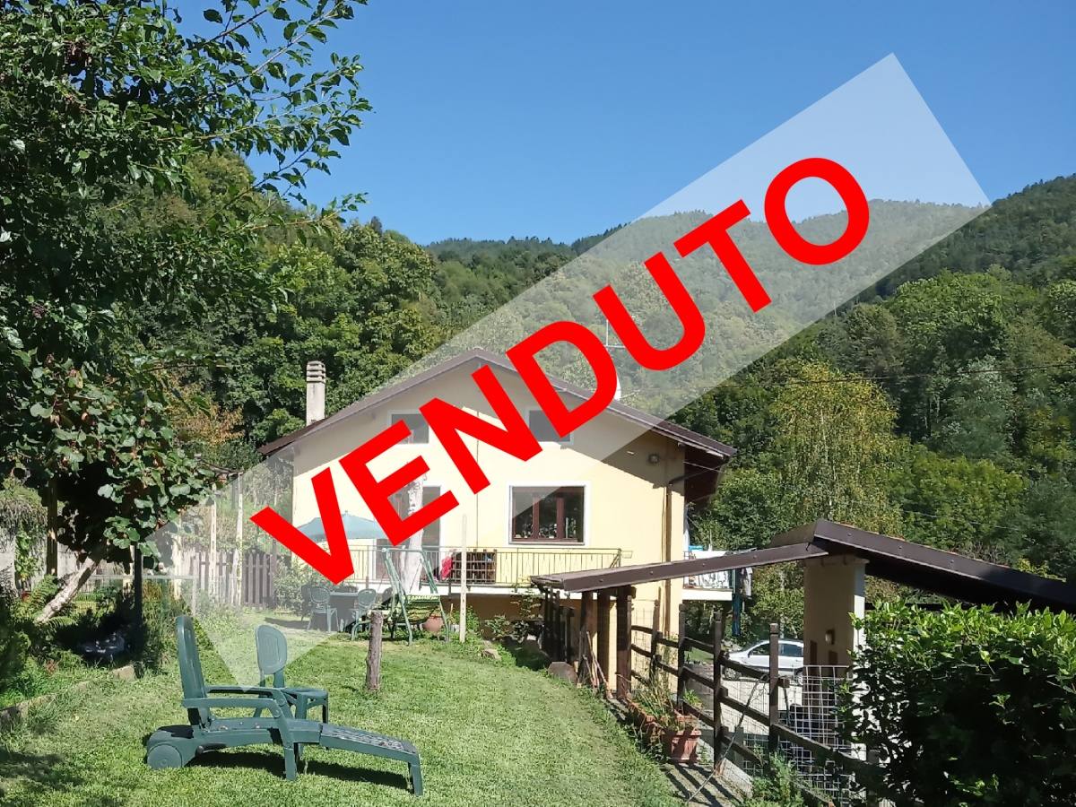 CASA IND. CON TERRENO - POSS. BIFAMILIARE - CASA IND. CON TERRENO - POSS. BIFAMILIARE -